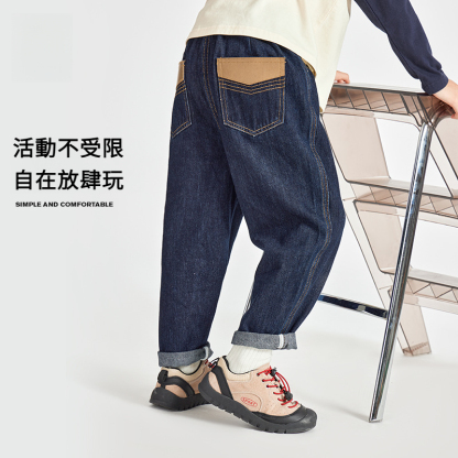  男童皮革拼接水洗牛仔褲