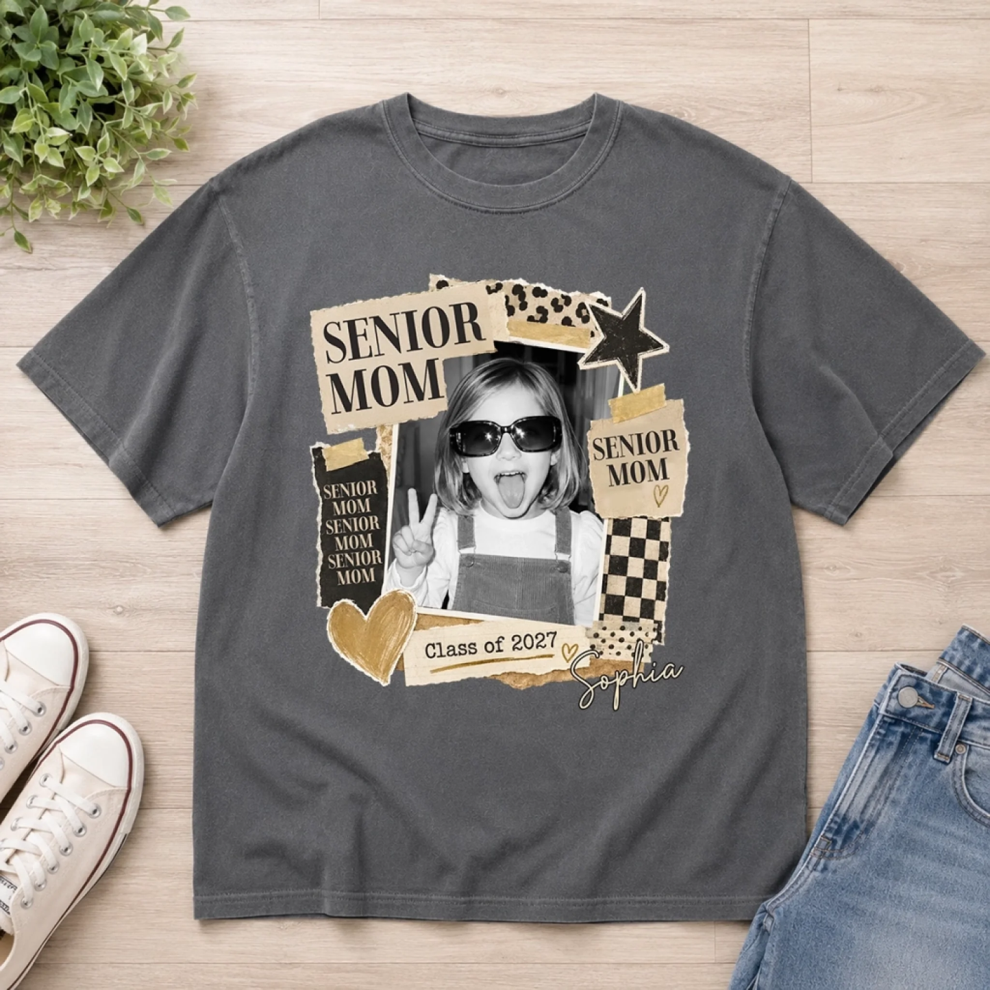 Personalized Senior Mom Graduation T-Shirt Gift for 2027 Class - Custom Photo Tee for Mother's Day or Graduation Party - MyFaceSocksAU