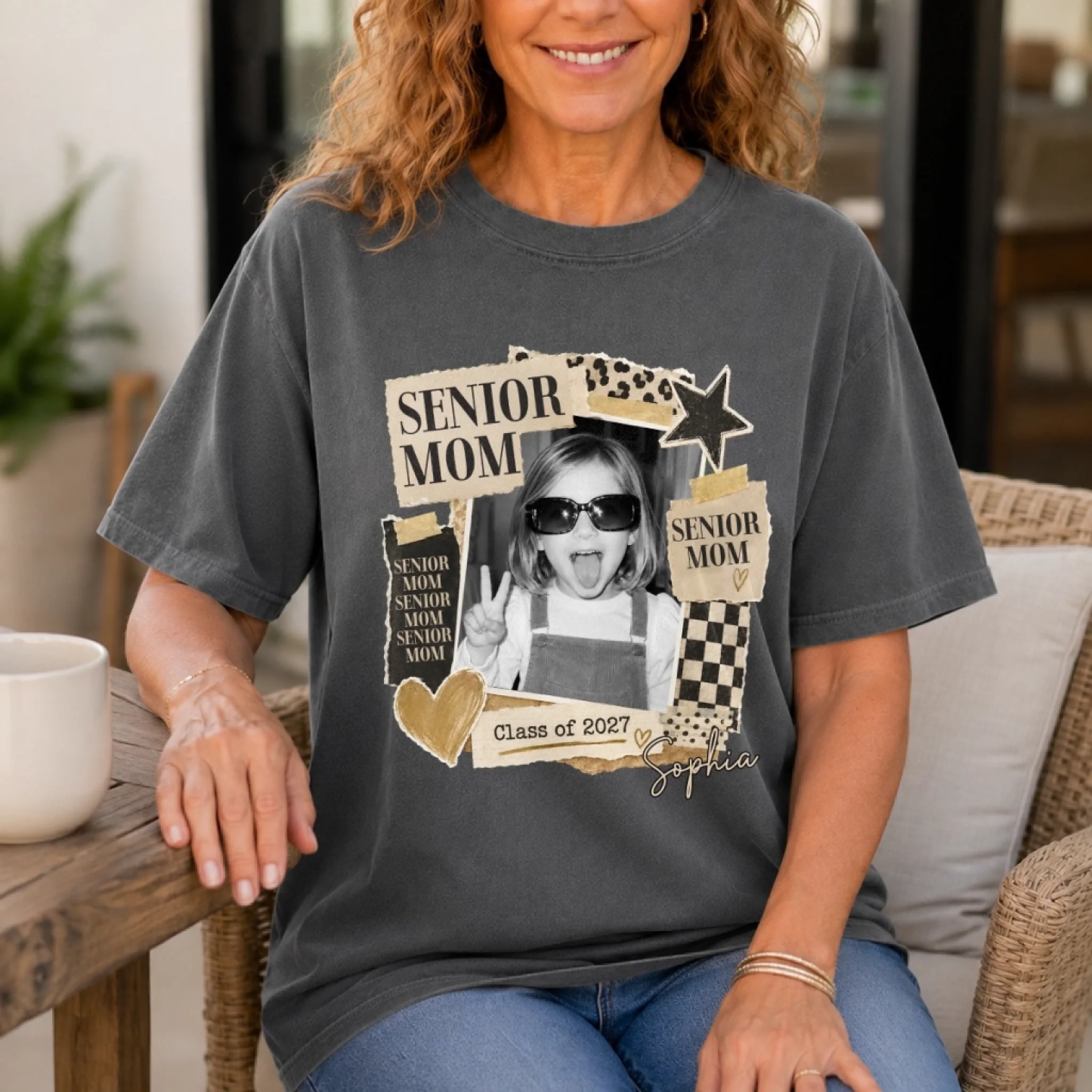 Personalized Senior Mom Graduation T-Shirt Gift for 2027 Class - Custom Photo Tee for Mother's Day or Graduation Party - MyFaceSocksAU