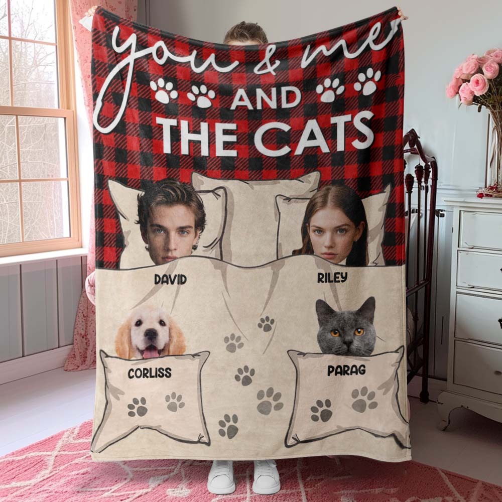 Custom Photo You & Me And The Dogs Cats Fur Babies Personalized Blanket Name And Photo Gift for Family - MyFaceSocksAU