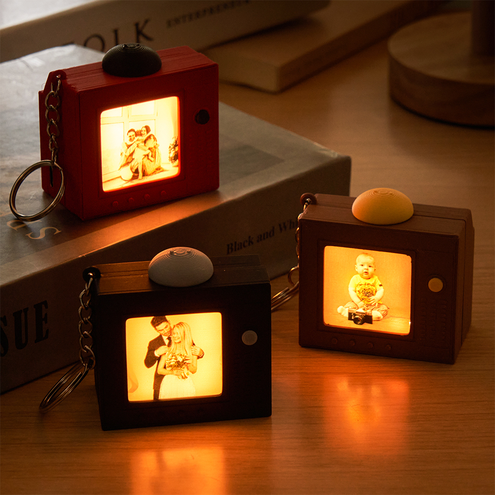 Custom TV Music Box KeychainPersonalized Photo Song Retro Mini Television Pendant - MyFaceSocksAU