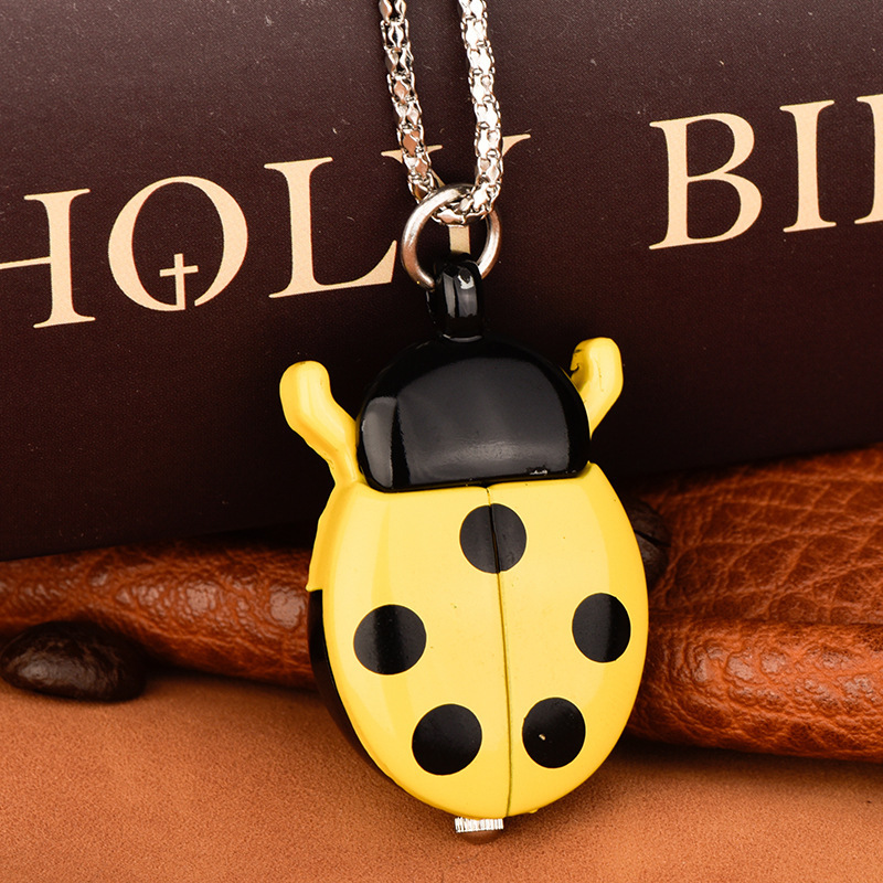 Vintage Ladybug Locket Watch Necklace, Functional Mini Beetle Pendant Quartz Clock Jewelry - MyFaceSocksAU