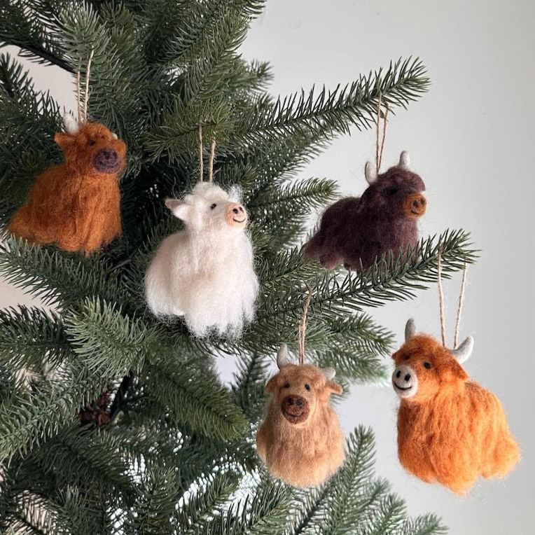 Needle Felted Highland Cow Ornament Fair Trade Ornament Handmade Wool Felt Highland Cattle Decor Cute Holiday Tree Hanging Decoration Multiple Colors Available - MyFaceSocksAU