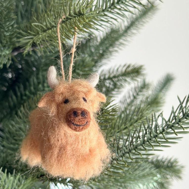 Needle Felted Highland Cow Ornament Fair Trade Ornament Handmade Wool Felt Highland Cattle Decor Cute Holiday Tree Hanging Decoration Multiple Colors Available - MyFaceSocksAU