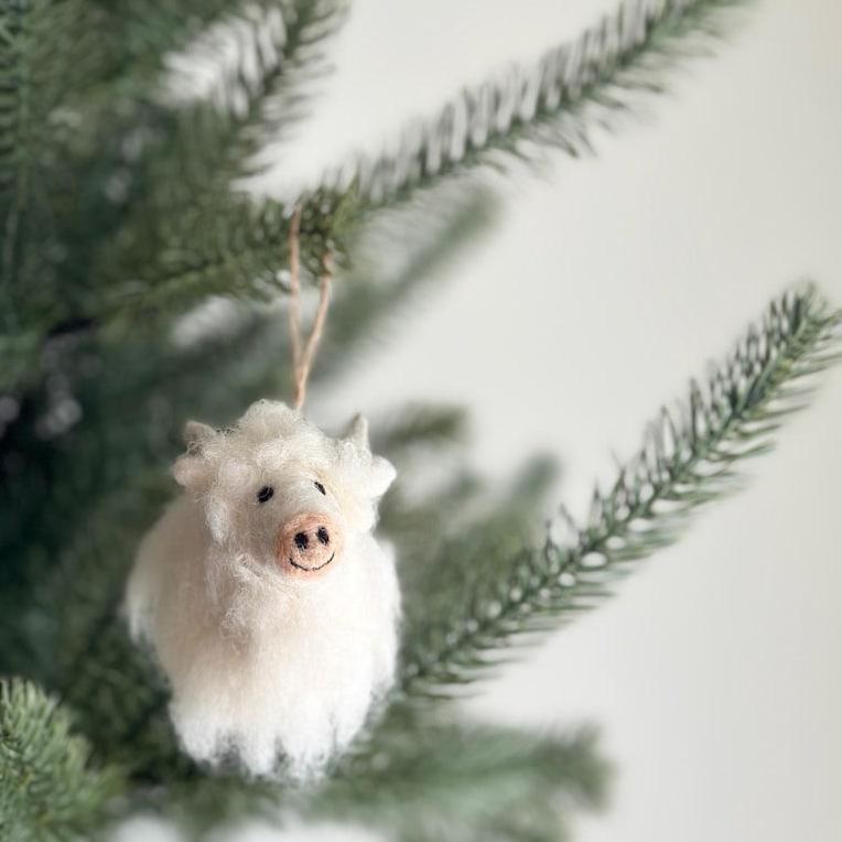 Needle Felted Highland Cow Ornament Fair Trade Ornament Handmade Wool Felt Highland Cattle Decor Cute Holiday Tree Hanging Decoration Multiple Colors Available - MyFaceSocksAU