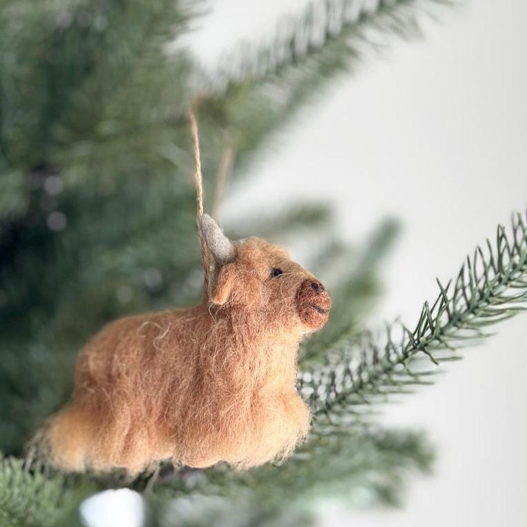 Needle Felted Highland Cow Ornament Fair Trade Ornament Handmade Wool Felt Highland Cattle Decor Cute Holiday Tree Hanging Decoration Multiple Colors Available - MyFaceSocksAU