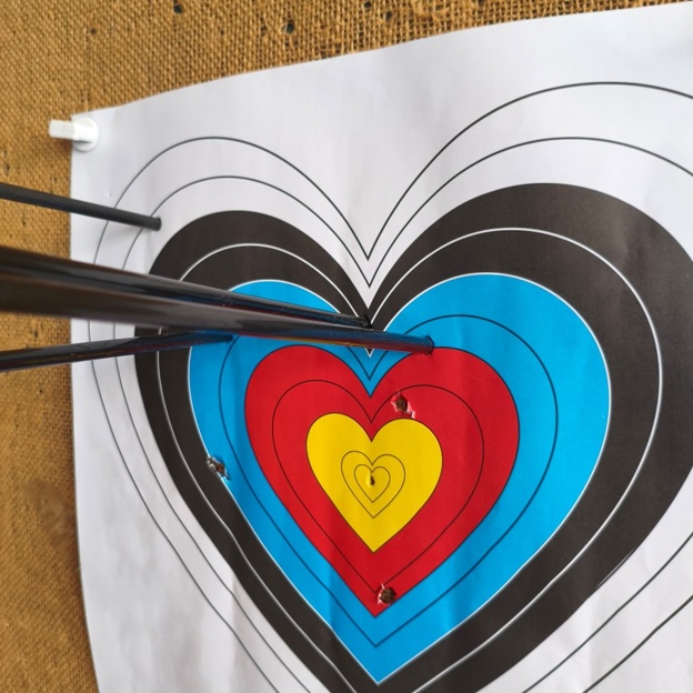 40×40cm Heart Shaped Archery Target Paper for Shooting Practice