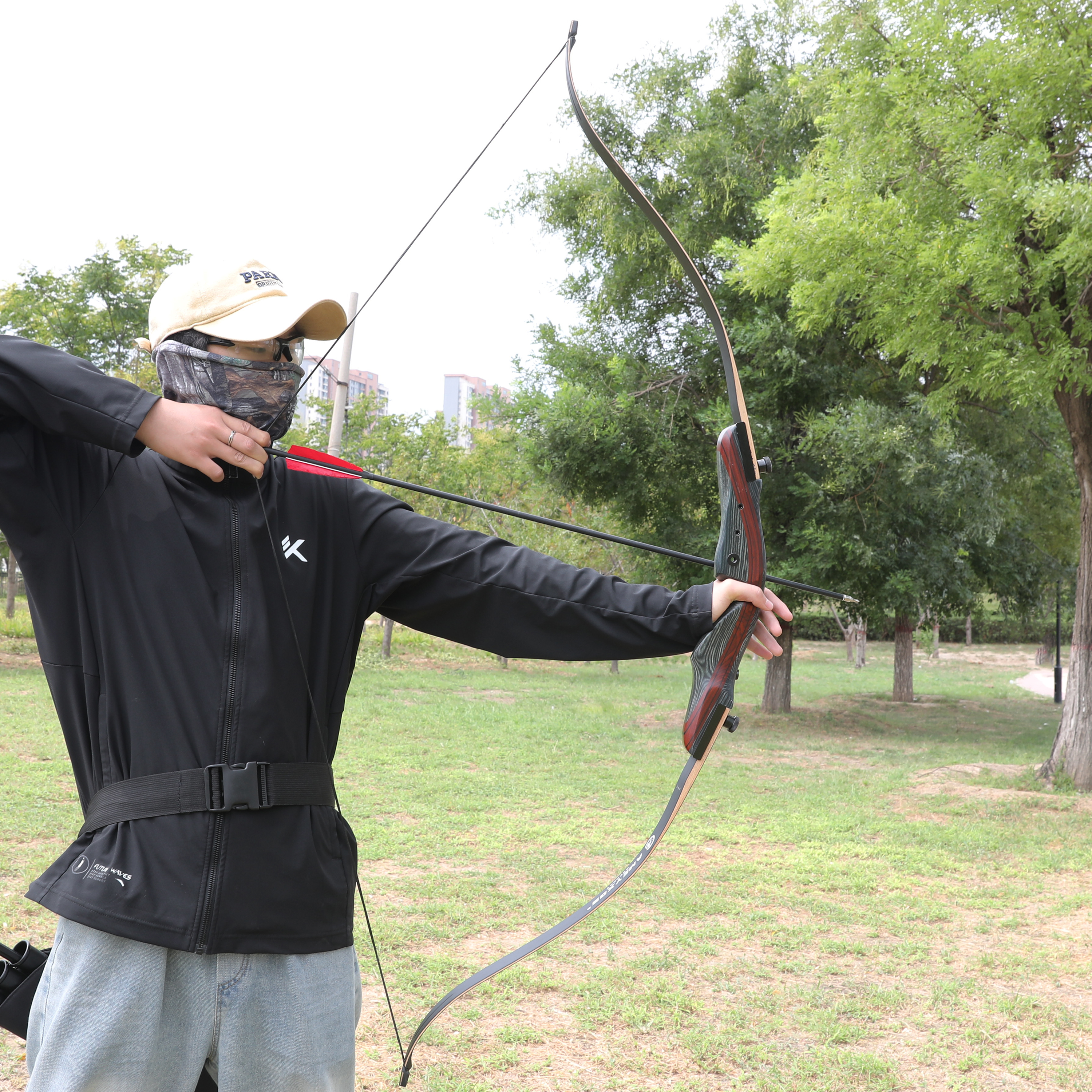 62" Takedown Recurve Bow and Arrows Hunting Set 20-50lbs