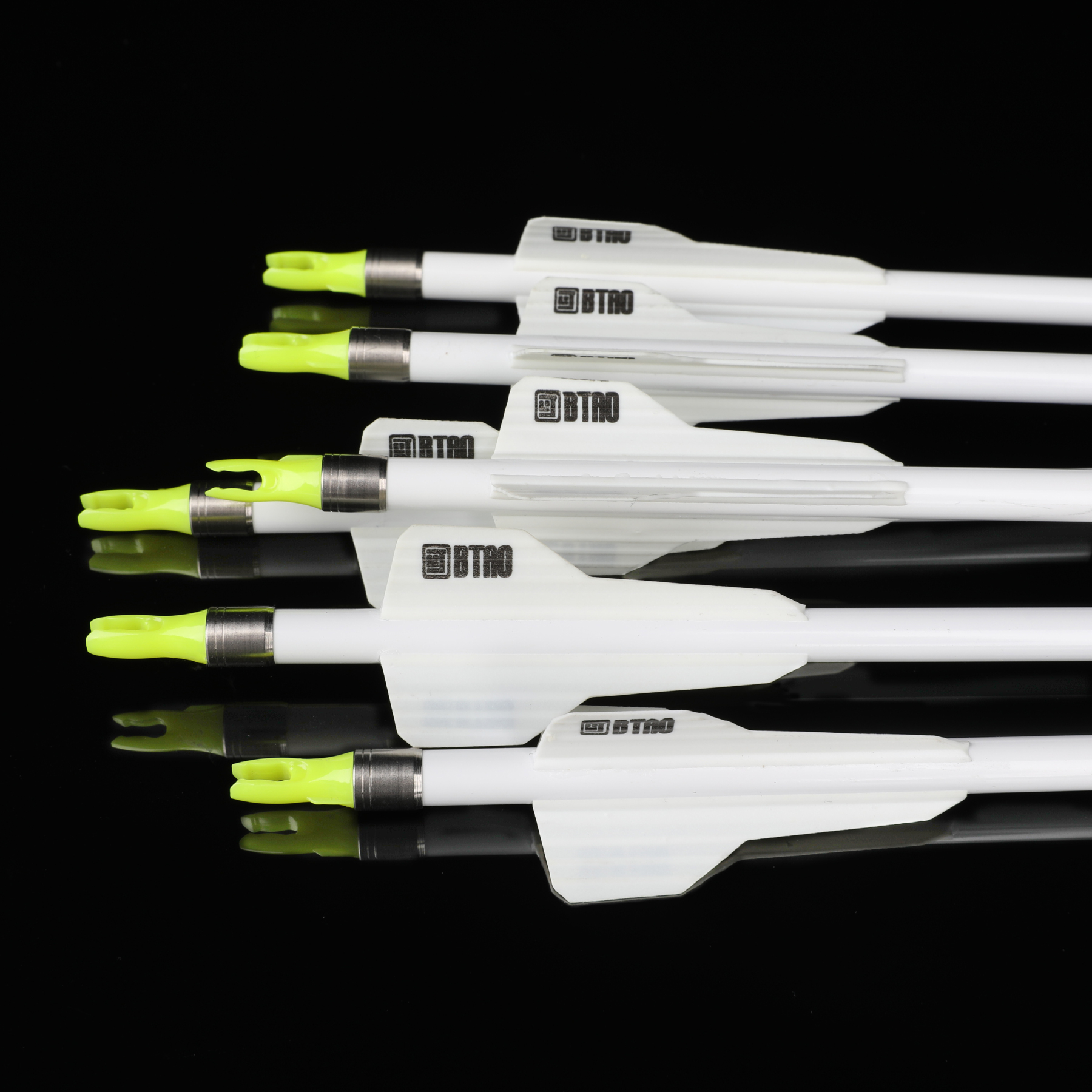 32" Pure Carbon Arrows 2.5'' Vane High-Spine Performance Series