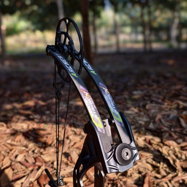 WOLFMAN Compound Hunting Bow CNC 40-75 lbs IBO 350FPS RH