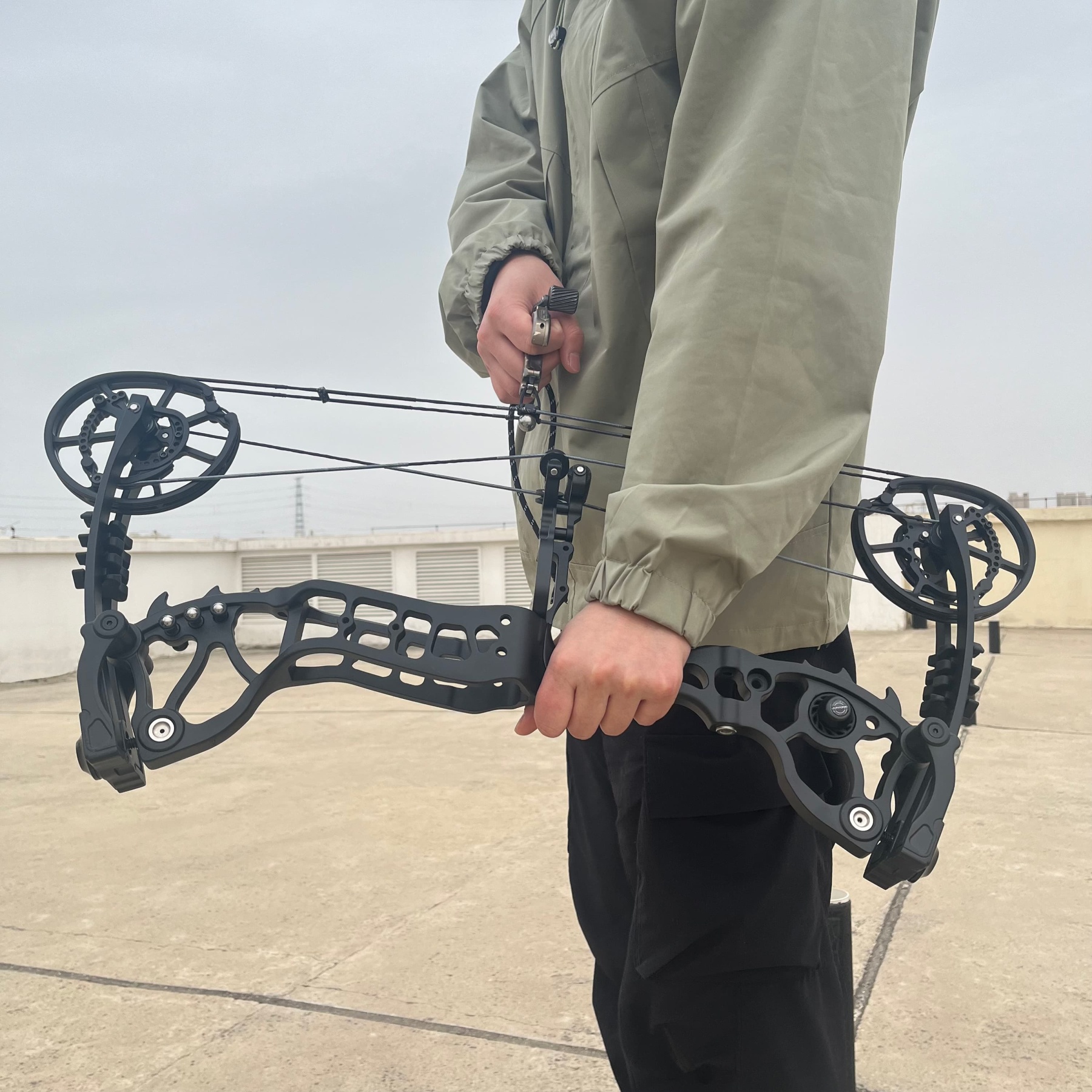 JUNXING Compound Bow 30-70lbs Archery Hunting Shooting