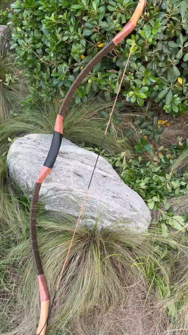 US  Traditional Longbow Archery Longbow 100 lbs Archery Target