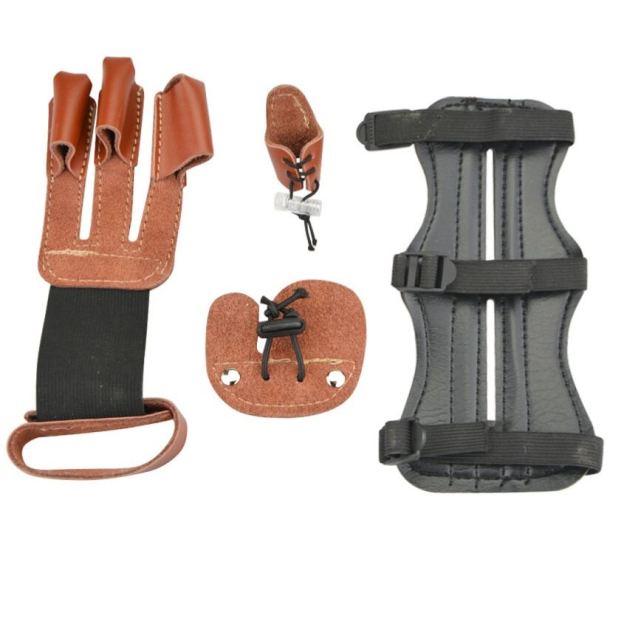 Traditional leather archery protection set