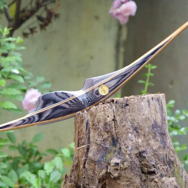 WOLFMAN Giza Triangular Hunting Bow – American Laminated Recurve & Longbow