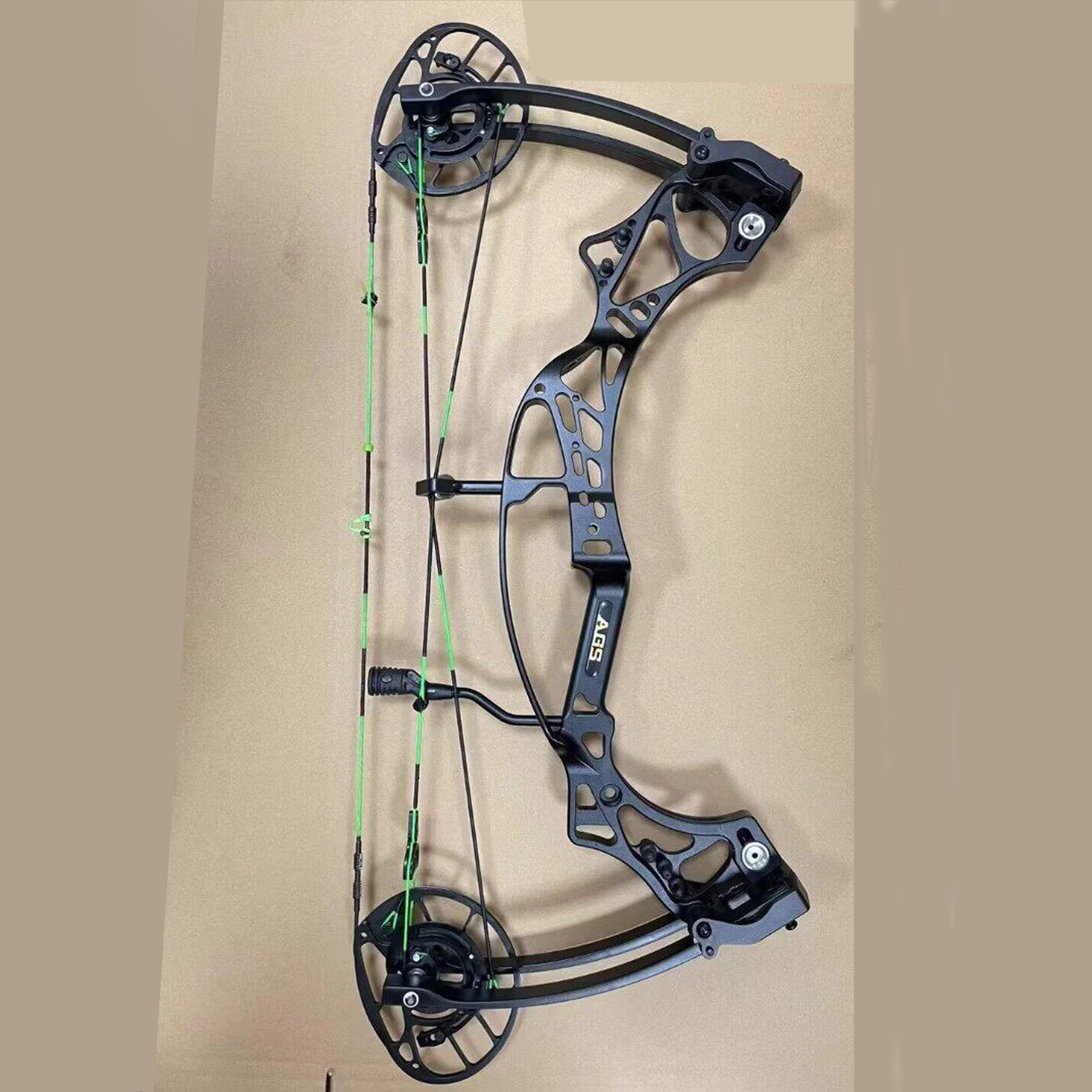 AGS Archery Compound Bow 40-70lbs Target Kit Shooting Hunting