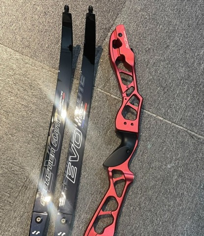 Sebastien Flute EVO 25" ILF Recurve Riser