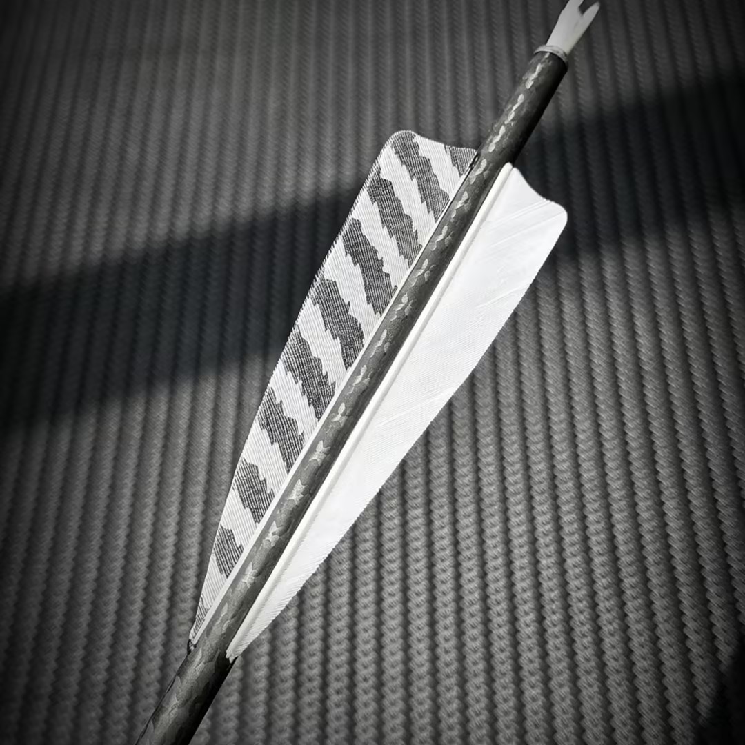 BOSEN 3K Carbon Hunting Arrows 6.2mm Real Feather 12 Arro