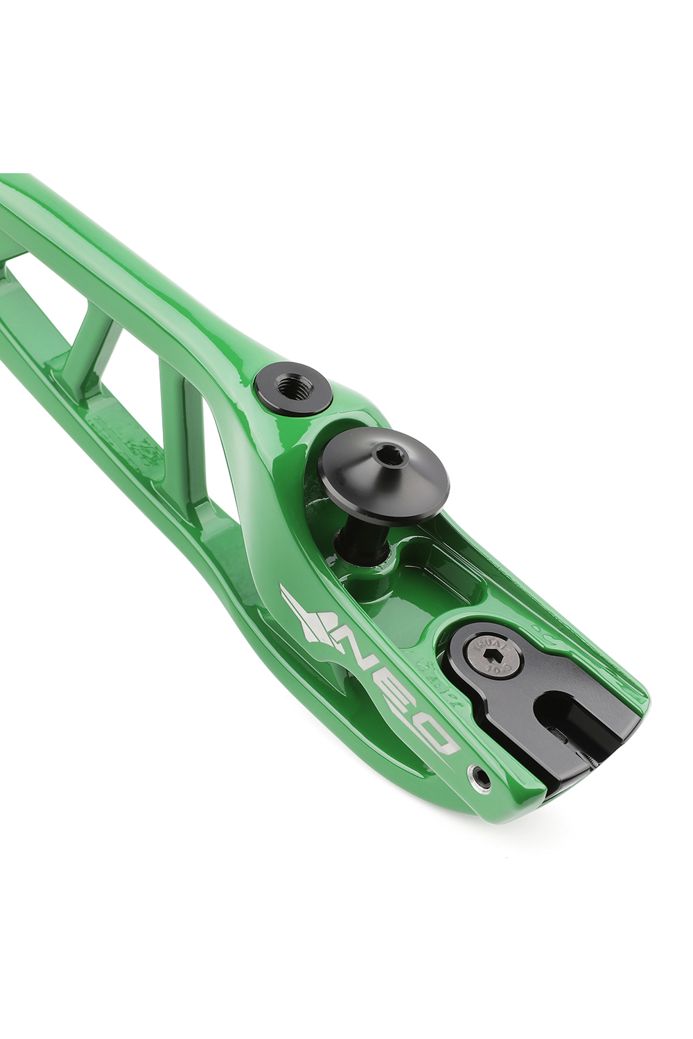 Sebastien Flute NEO 25 inch ILF Competitive Recurve Bow Riser RH LH