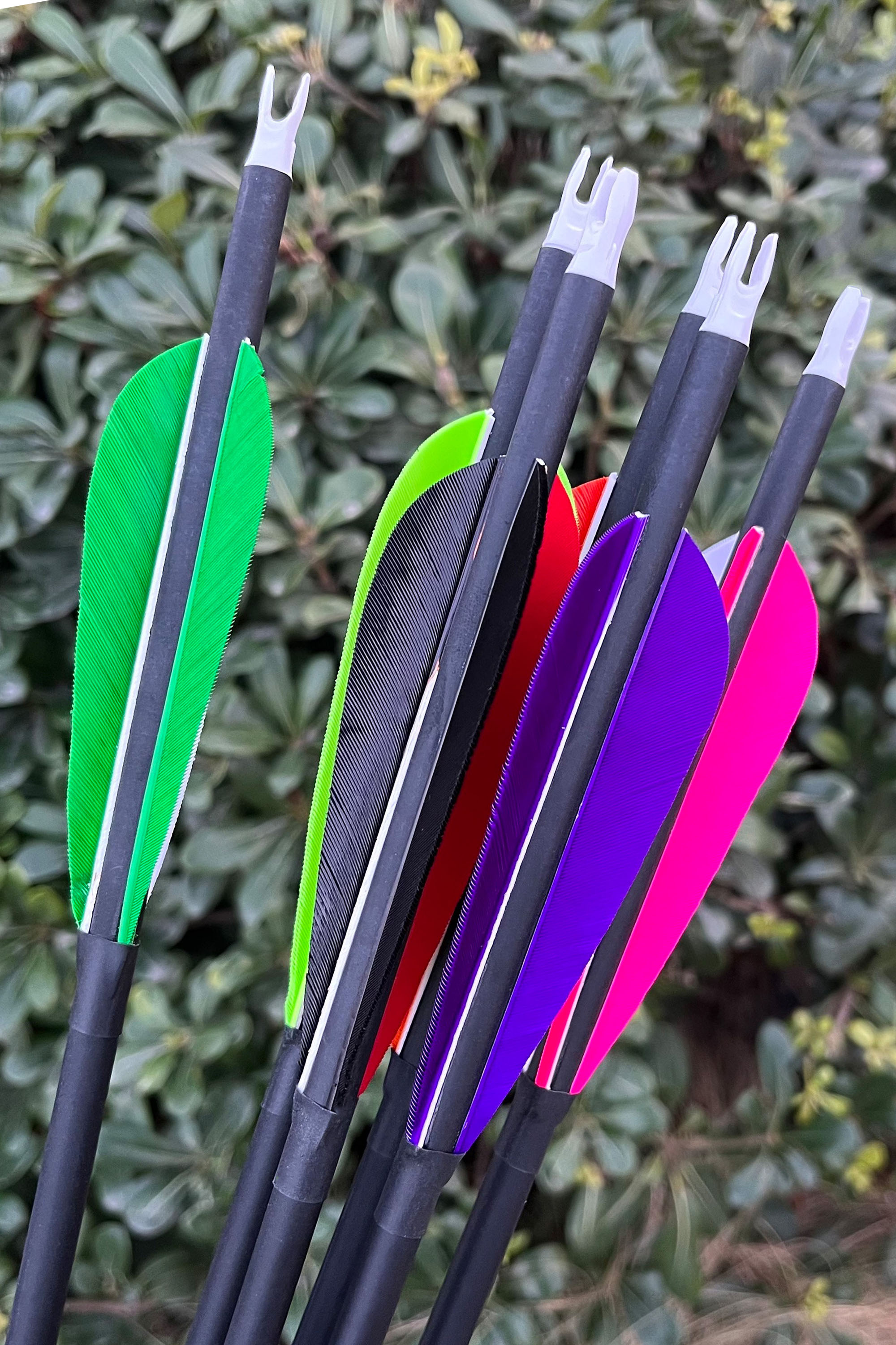 30 inch Real Feather 500 Spine Hunting Carbon Arrows