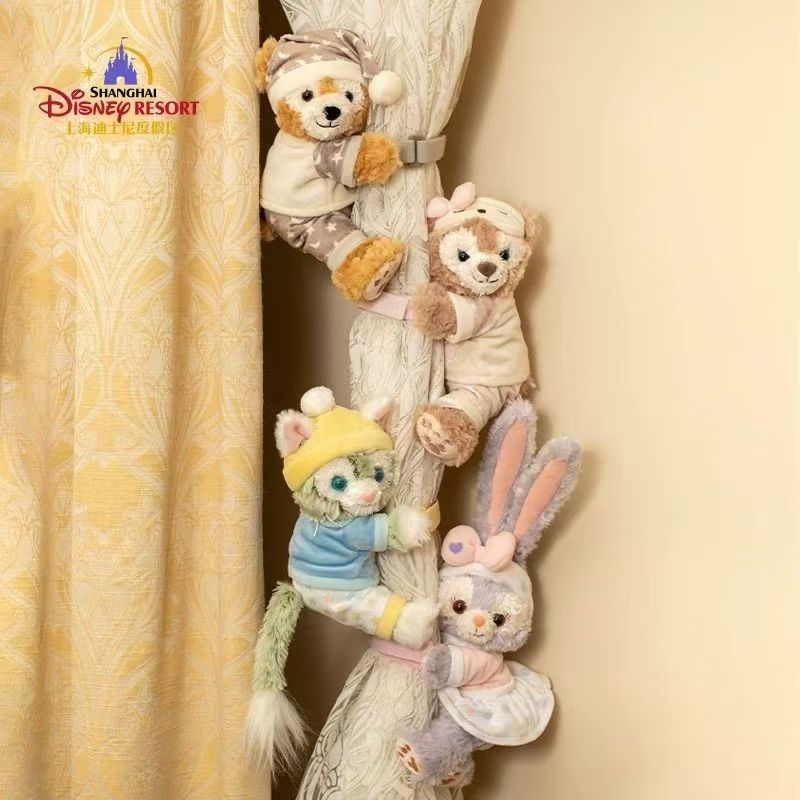 （中国本土配送) 上海ディズニー ダッフィー & フレンズ 暖かいホームシリーズ カーテンクリップぬいぐるみ