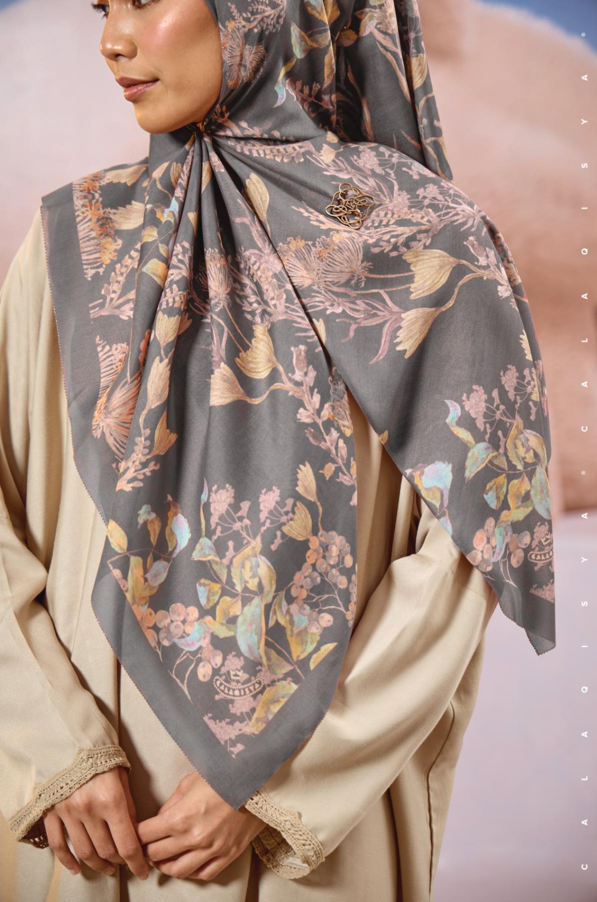 HAIRA SQUARE IN DARK GREY