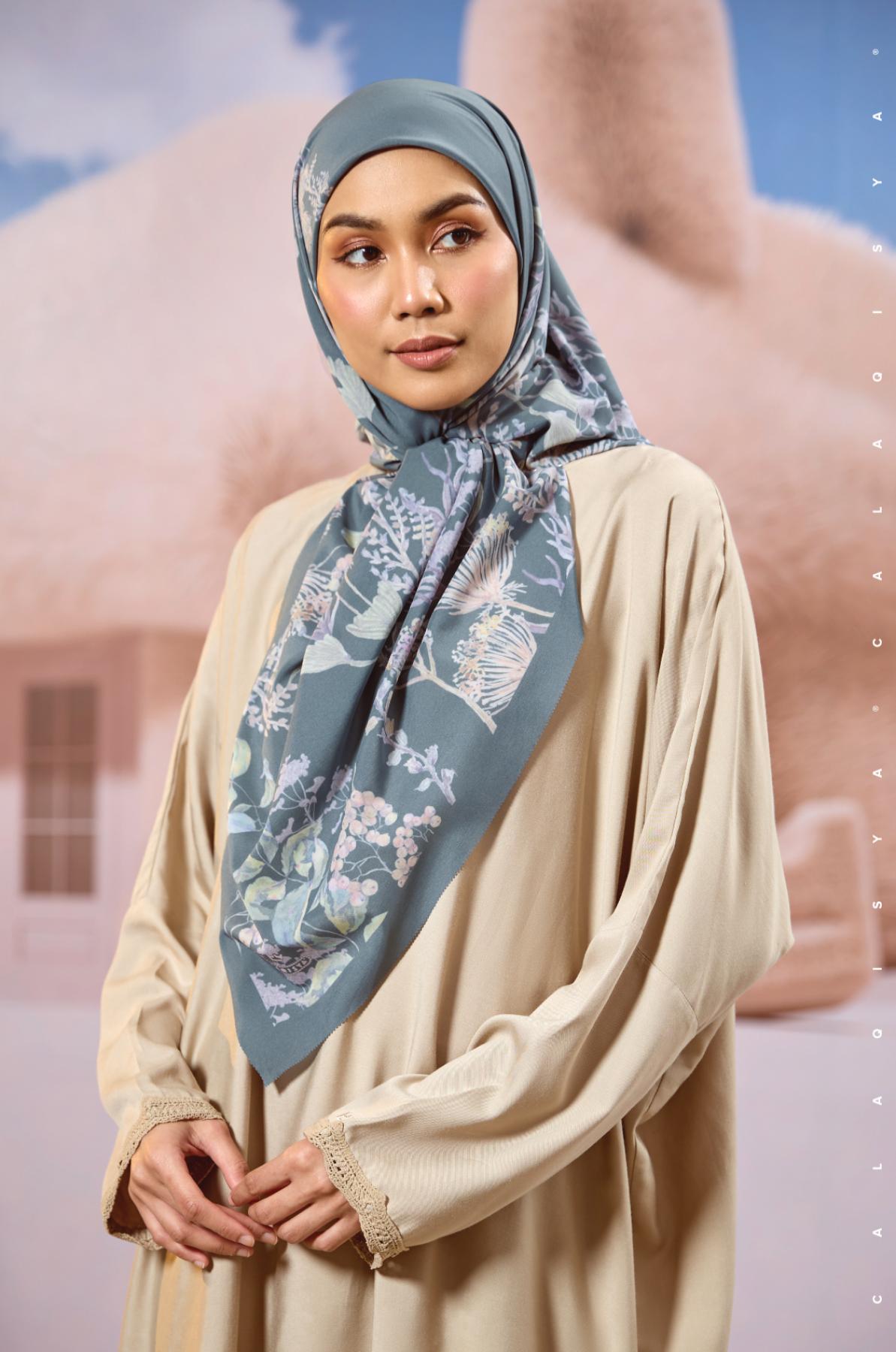 HAIRA SQUARE IN GRISAILLE (A)