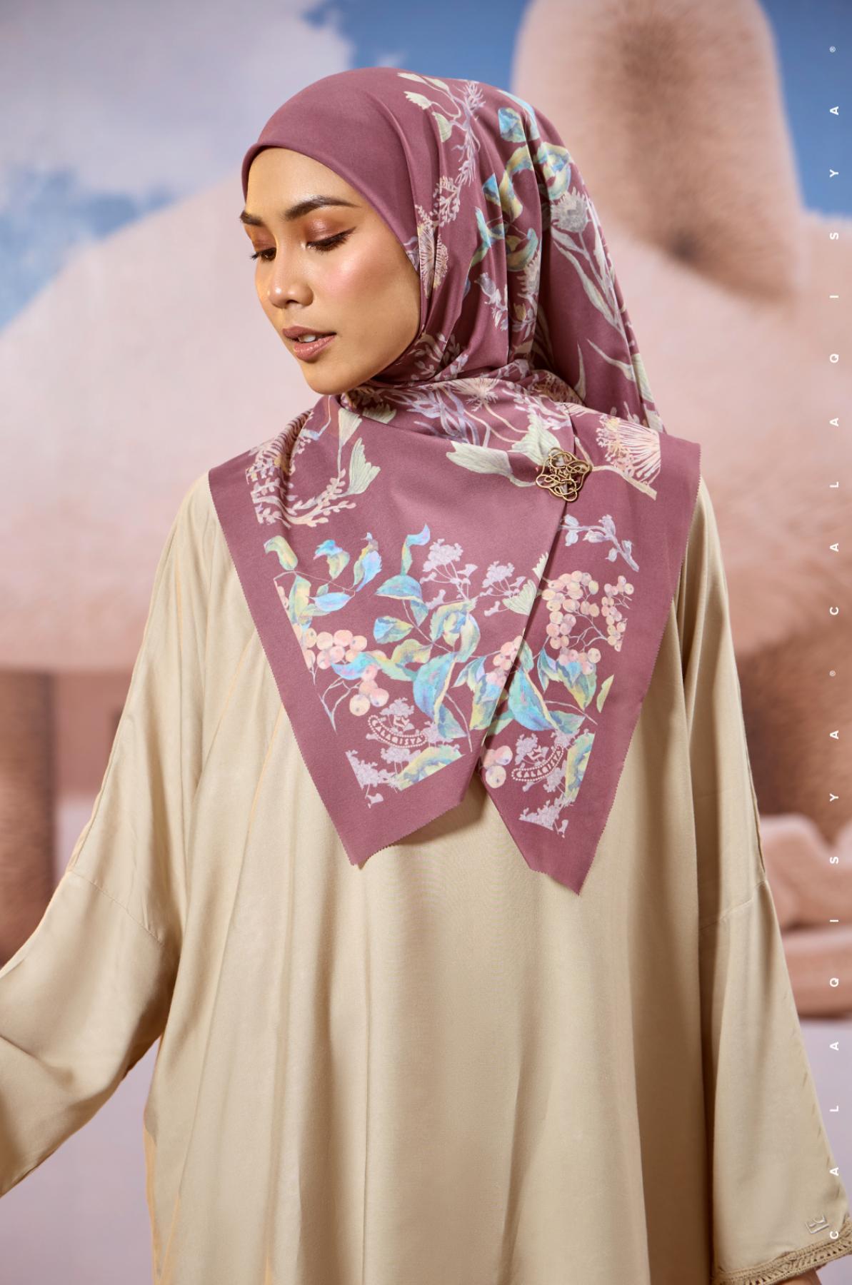 HAIRA SQUARE IN TULIPWOOD