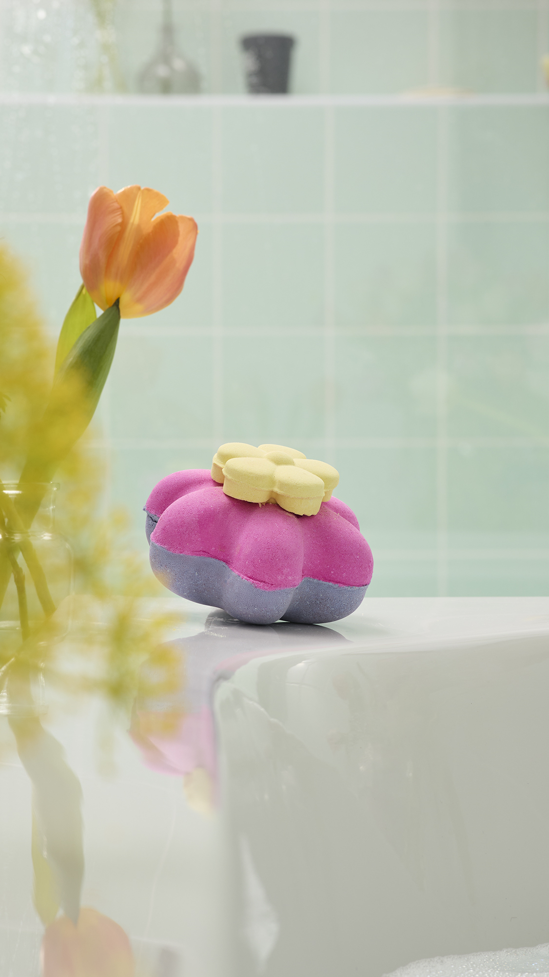 SECRET GARDEN BOMBSHELL