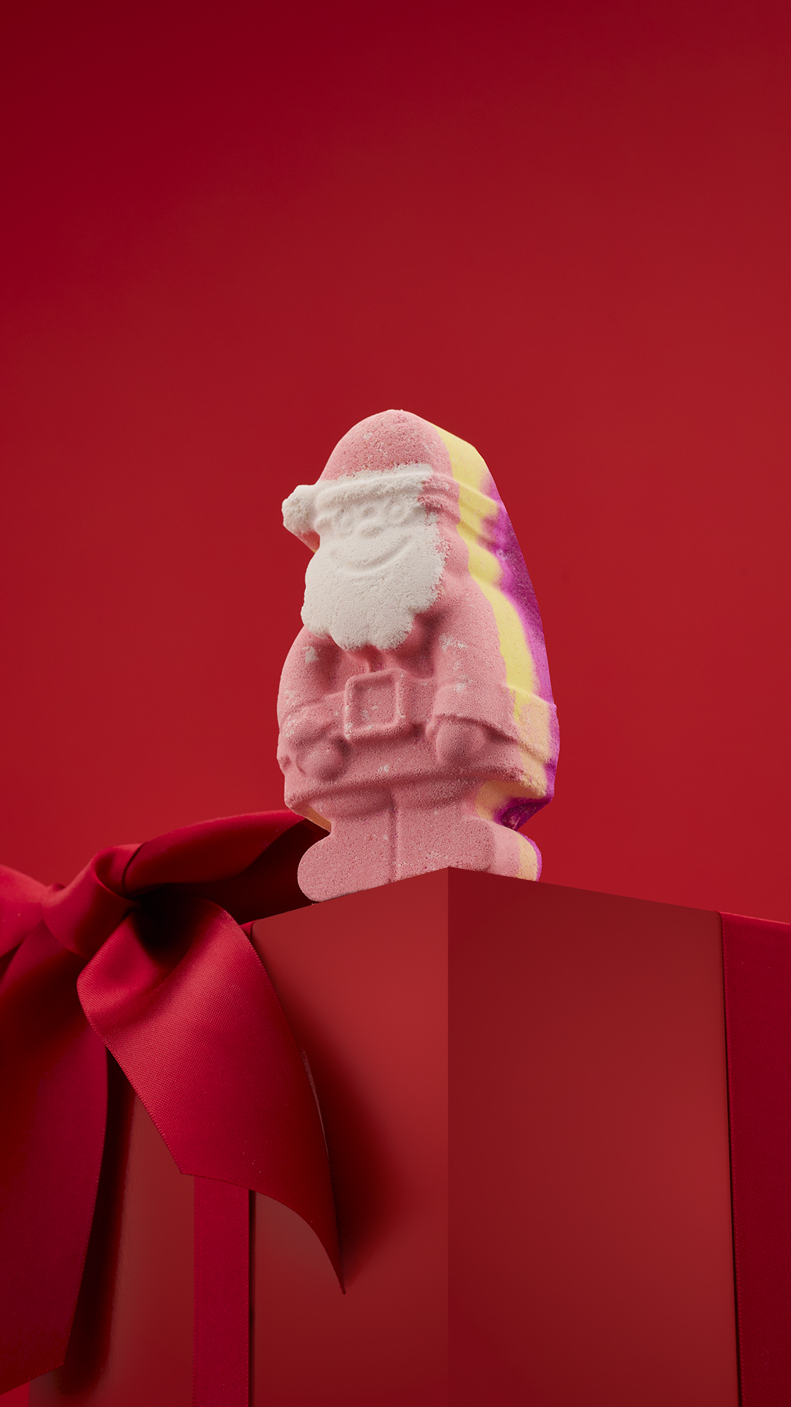 MAGICAL SANTA BATH BOMB