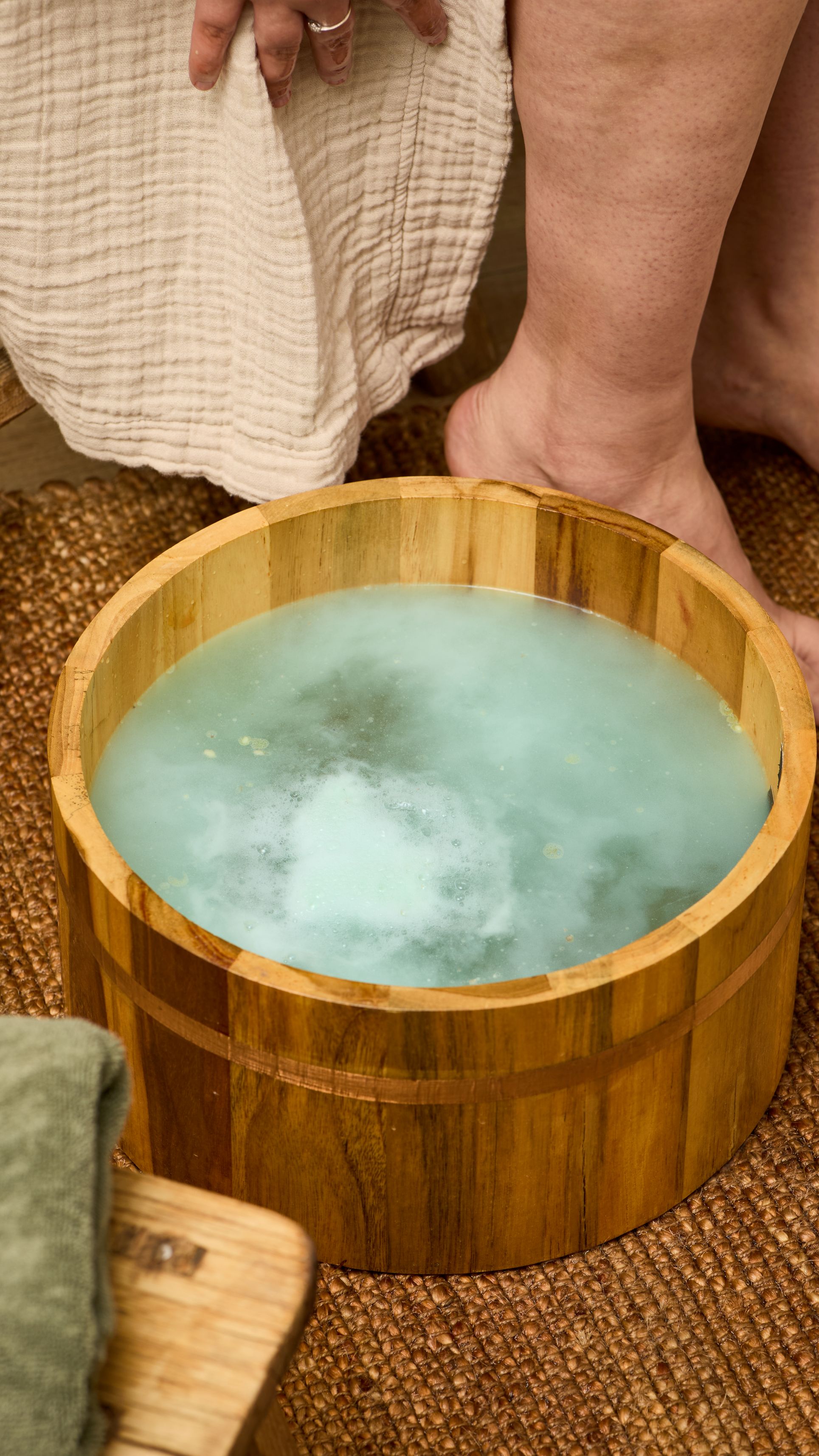 PUT THE BOOT IN FOOTSOAK