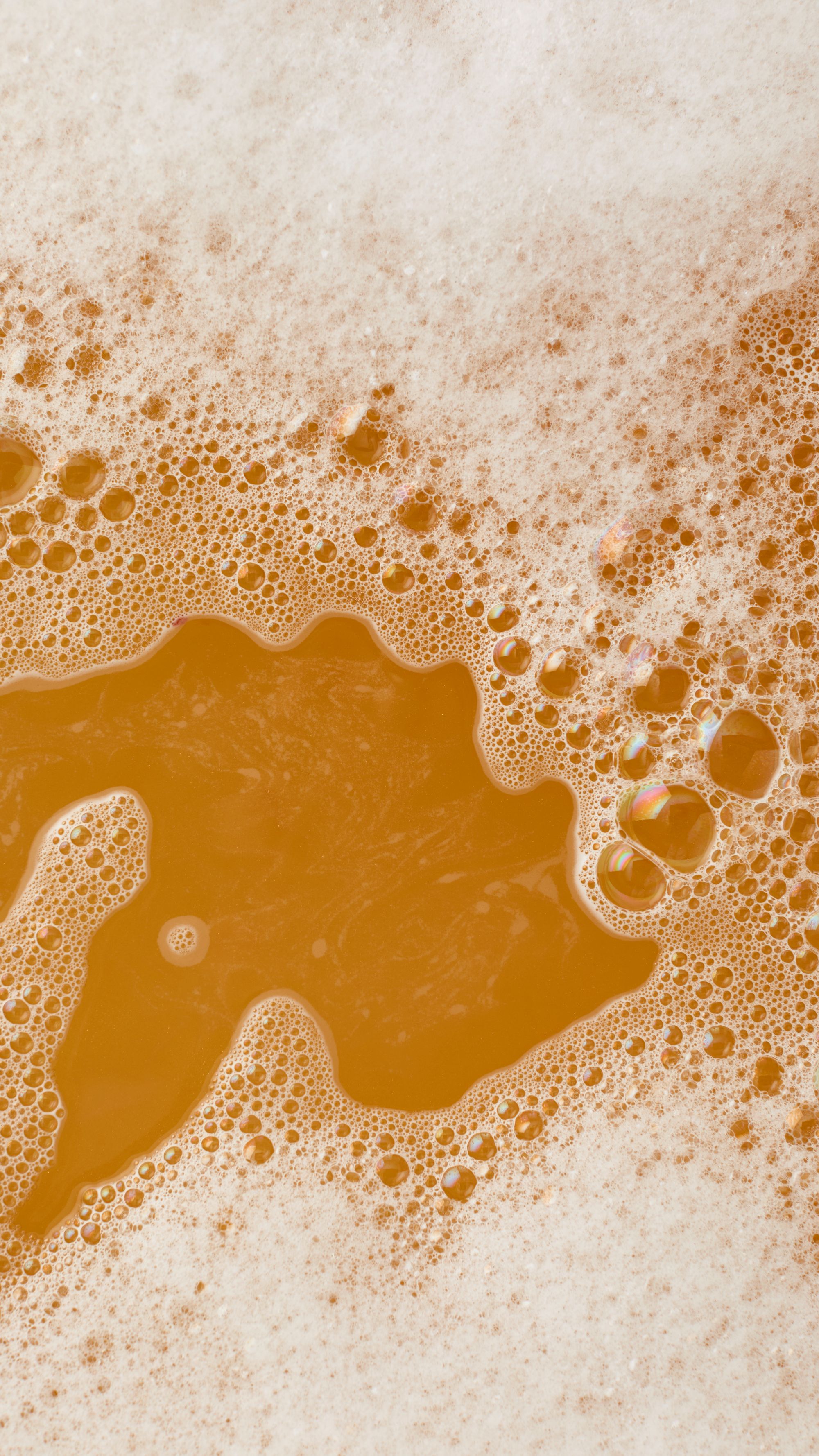 SWIRLY STICKY DATES BUBBLE BAR