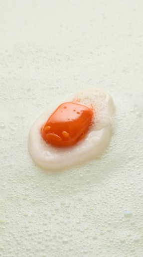 Gudetama × LUSH