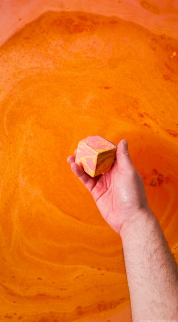 LAVA BLOCK JELLY BATH BOMB