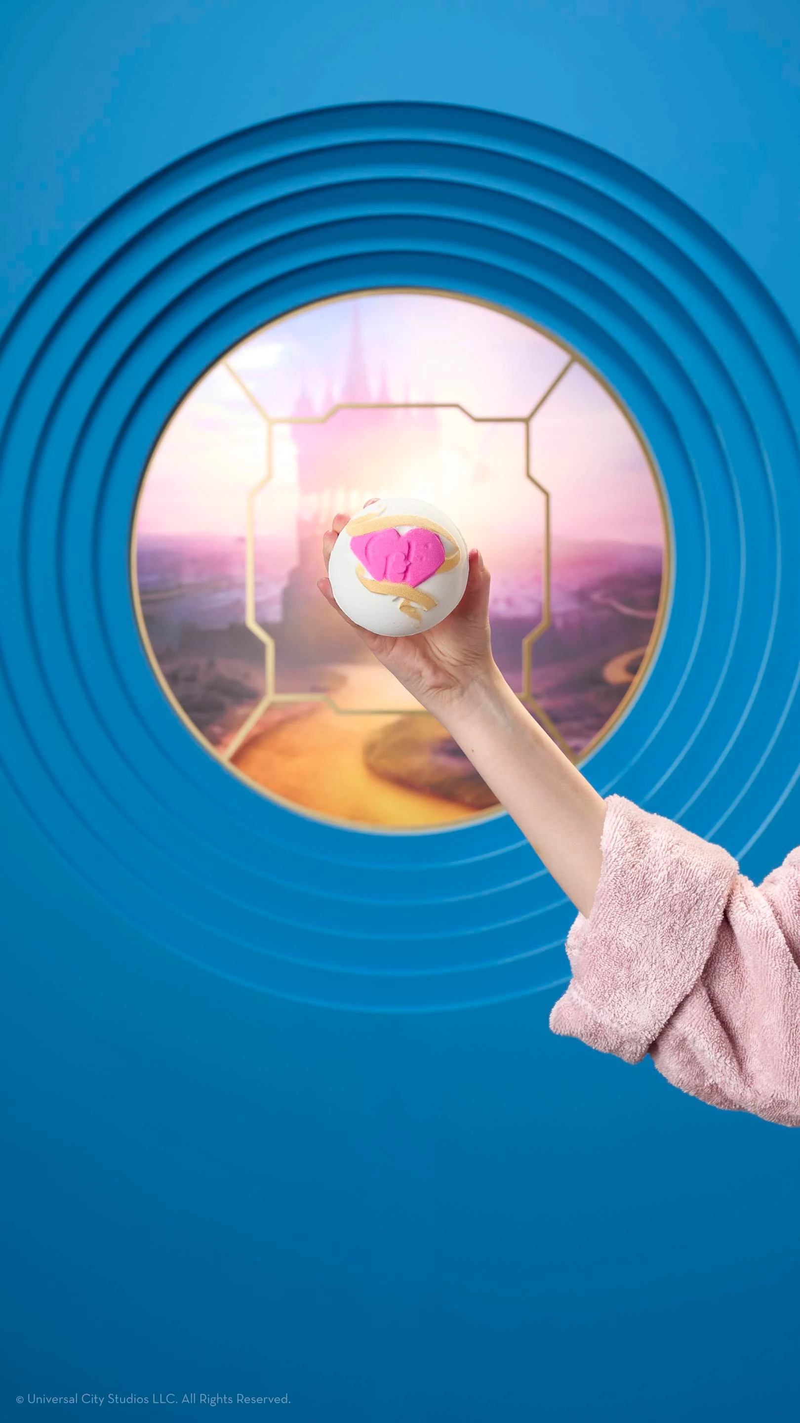 GLINDA'S WEDDING DRESS