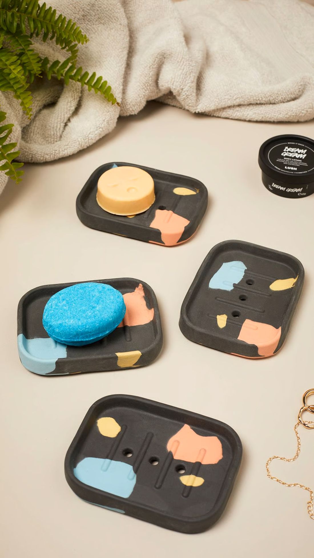 KALEIDOSCOPE SOAP DISH