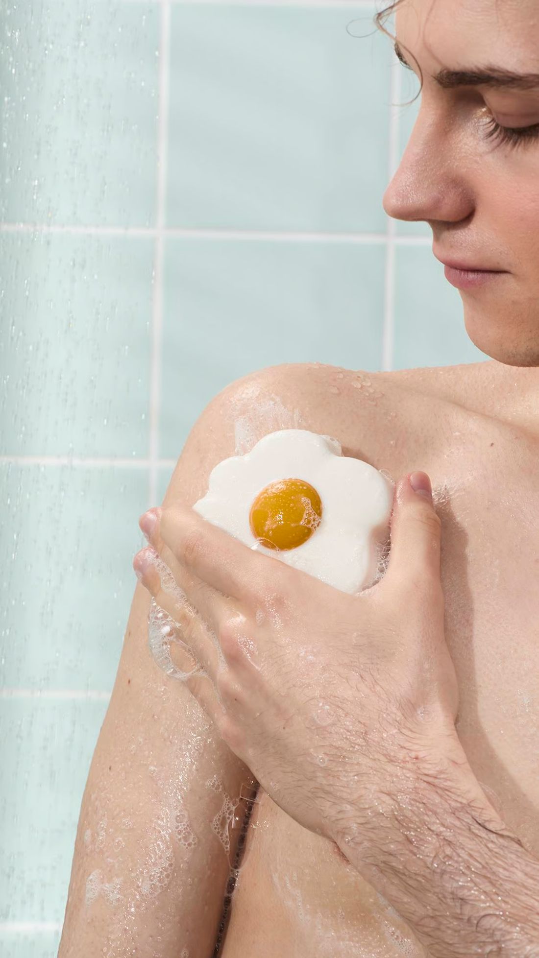 SUNNY SIDE UP SHOWER GUMMY