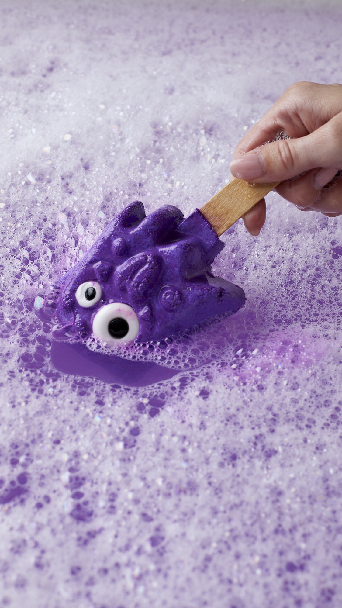WORRY MONSTER REUSABLE BUBBLE BAR