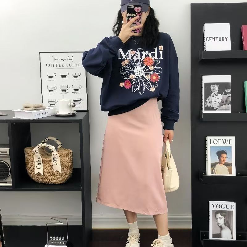 時尚刺繡小雛菊圓領衛衣