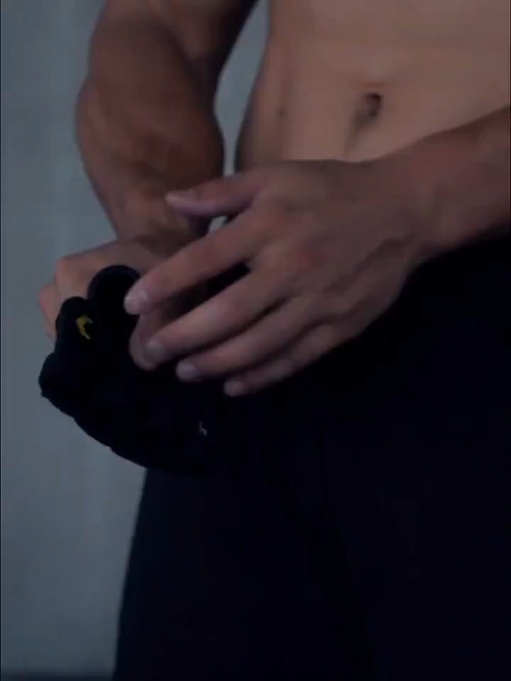 FITTERGEAR ถุงมือฟิตเนสแบบสวมสี่นิ้ว (Fit four power)