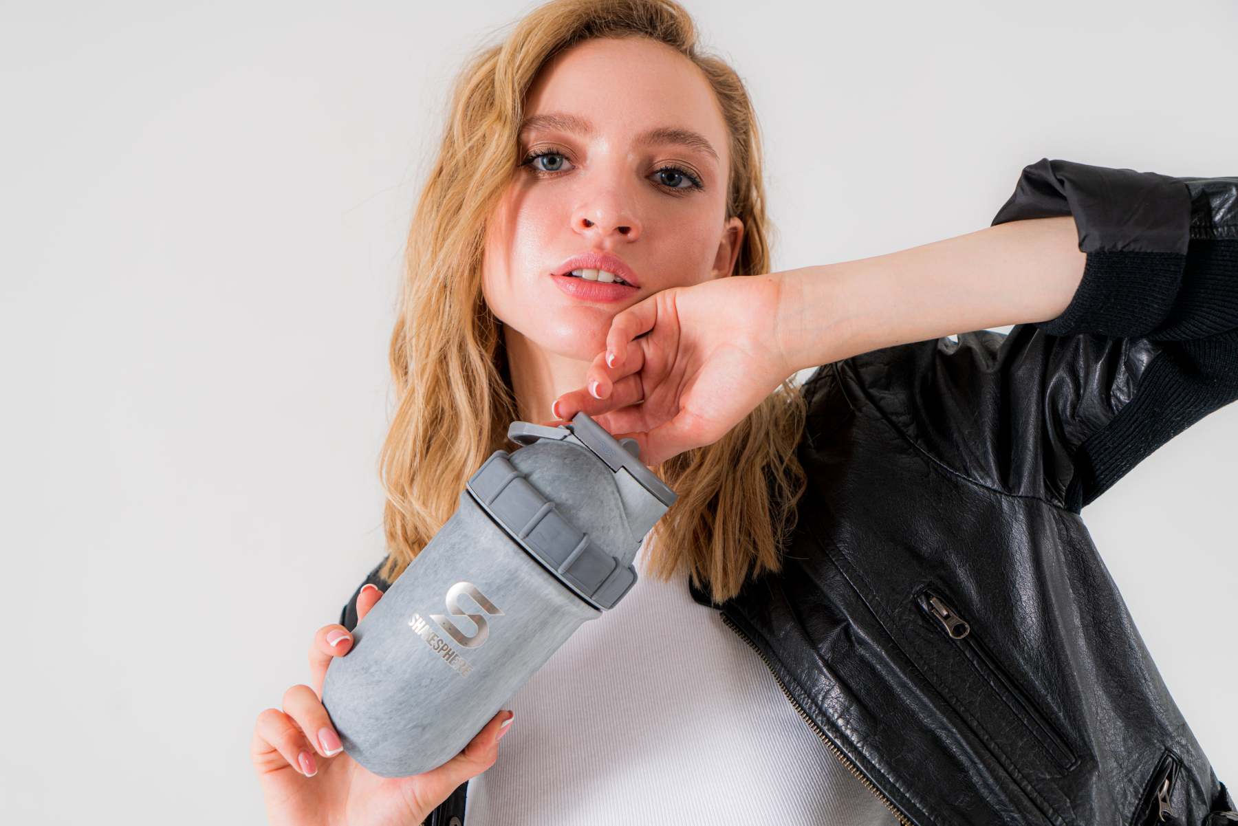 Shakesphere Tumbler  Wall Steel Concrete Protein Shaker 700 ml เเก้วเชคเกอร์รุ่นลิมิเต็ดลายคอนกรีต