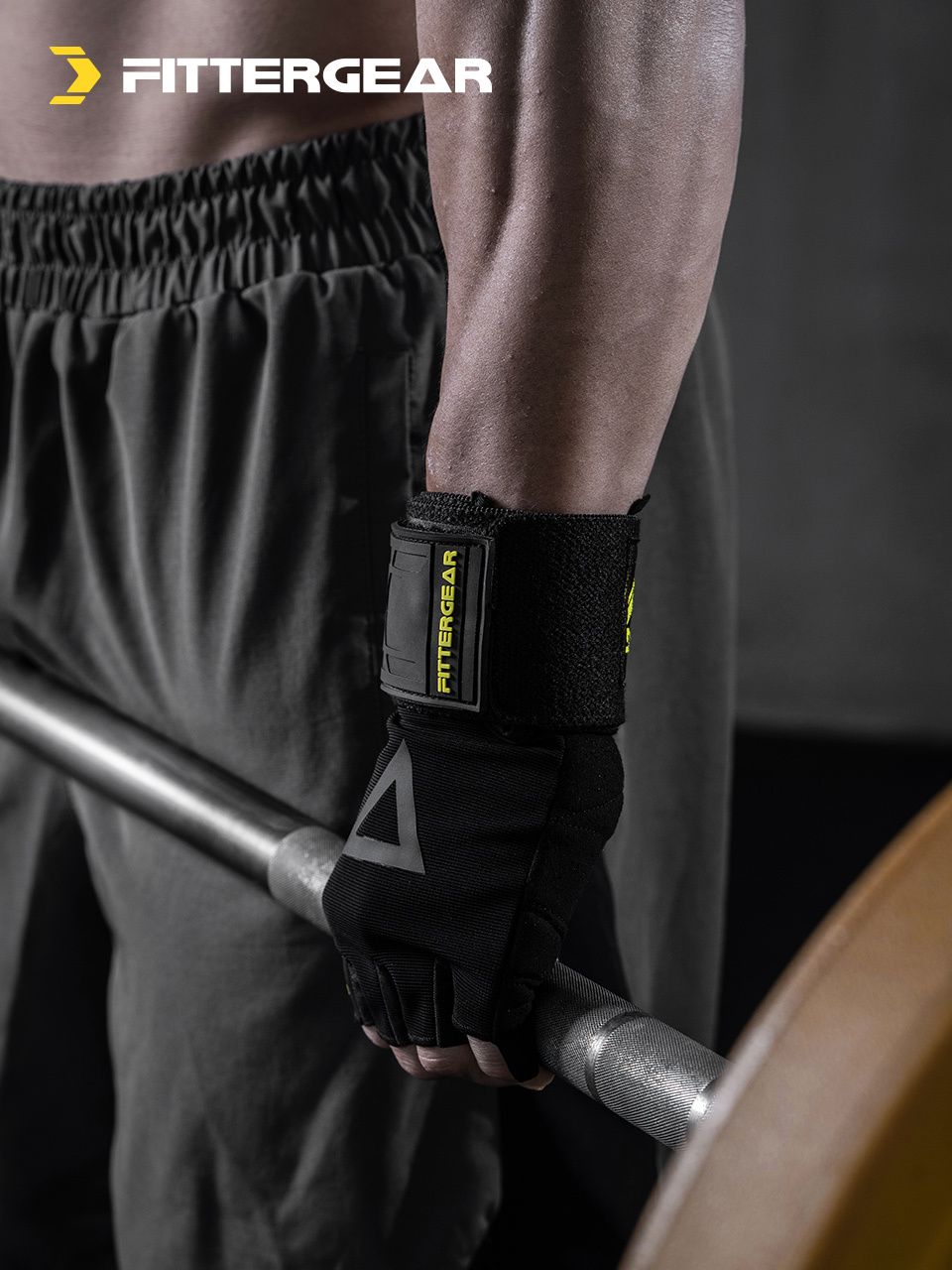 FITTERGEAR Traning Gloves Triangle ถุงมือฟิตเนสพร้อมสายรัดข้อมือ