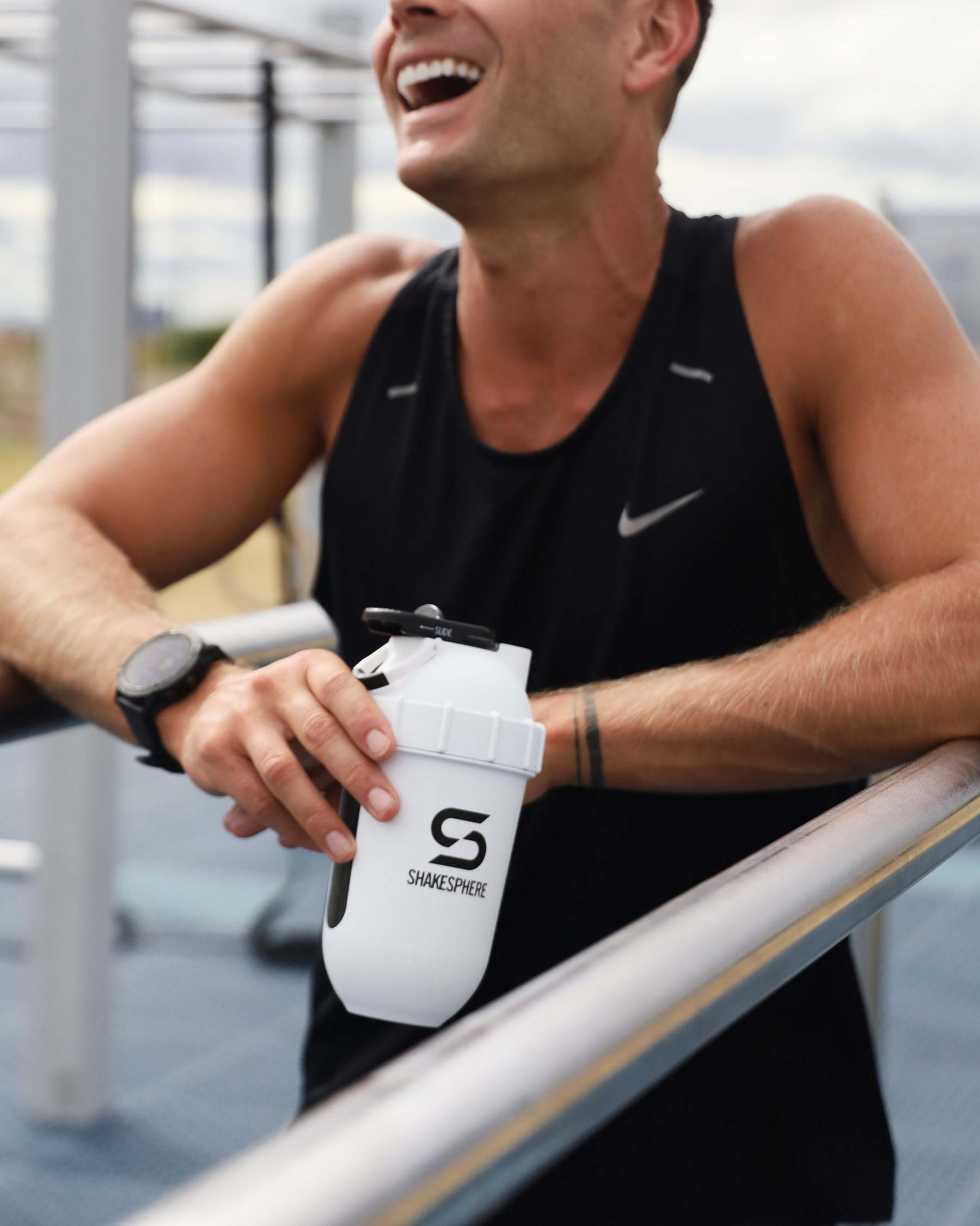 Shakesphere Tumbler Series View Protein Shaker 700 ml แก้วเชคเวย์โปรตีน