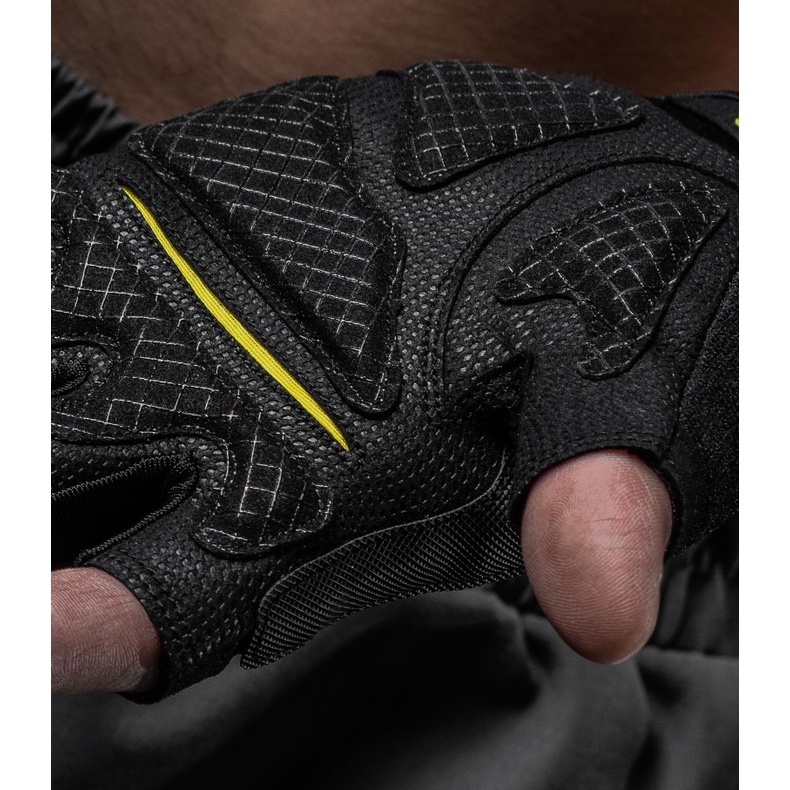 FITTERGEAR TRAINING GLOVES ถุงมืออกกำลังกาย ช่วยปกป้องฝ่ามือได้อย่างมีประสิทธิภาพ