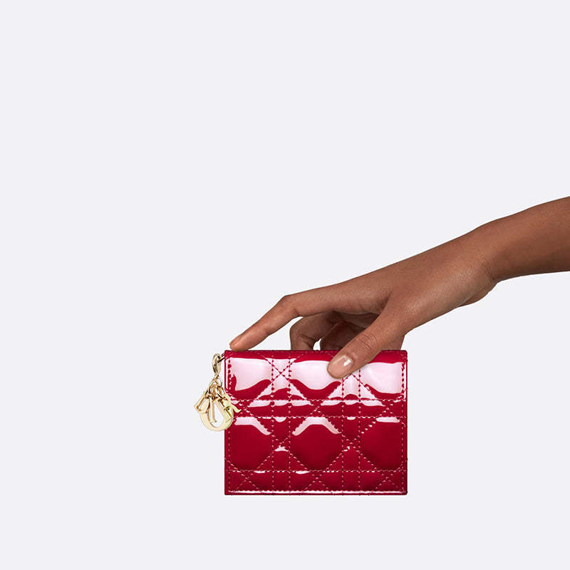 DIOR レディ ディオール ミニ ウォレット  Ref: S0178OVRB_M323-最安値に挑戦中!!!