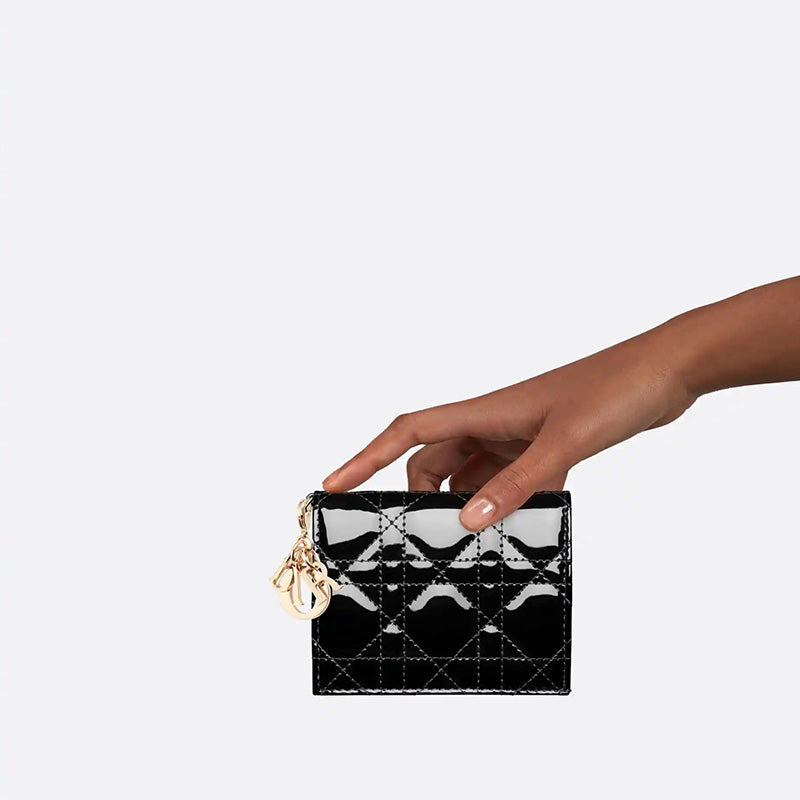 DIOR レディ ディオール ミニ ウォレット  Ref: S0178OVRB_M900-最安値に挑戦中!!!