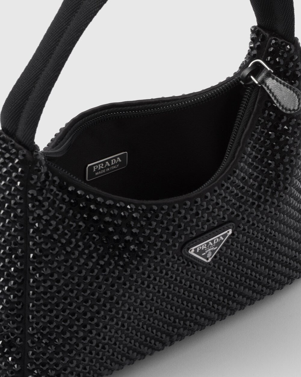 PRADA      クリスタル装飾 ダッチェス サテン ミニバッグ    PMRef:1BC515_2DEF_F0002_V_OOO