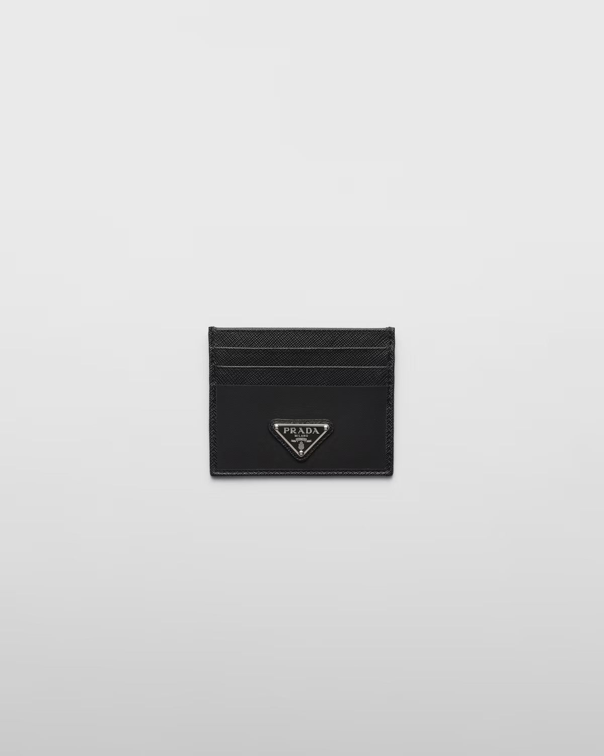 PRADA      リサイクルナイロンとサフィアーノレザーのカードホルダー    PMRef:2MC025_2DMH_F0002-最安値に挑戦中!!!