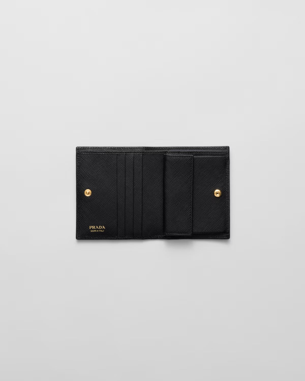 PRADA      サフィアーノトライアングル 財布    PMRef:1MV204_QHH_F0002-最安値に挑戦中!!!