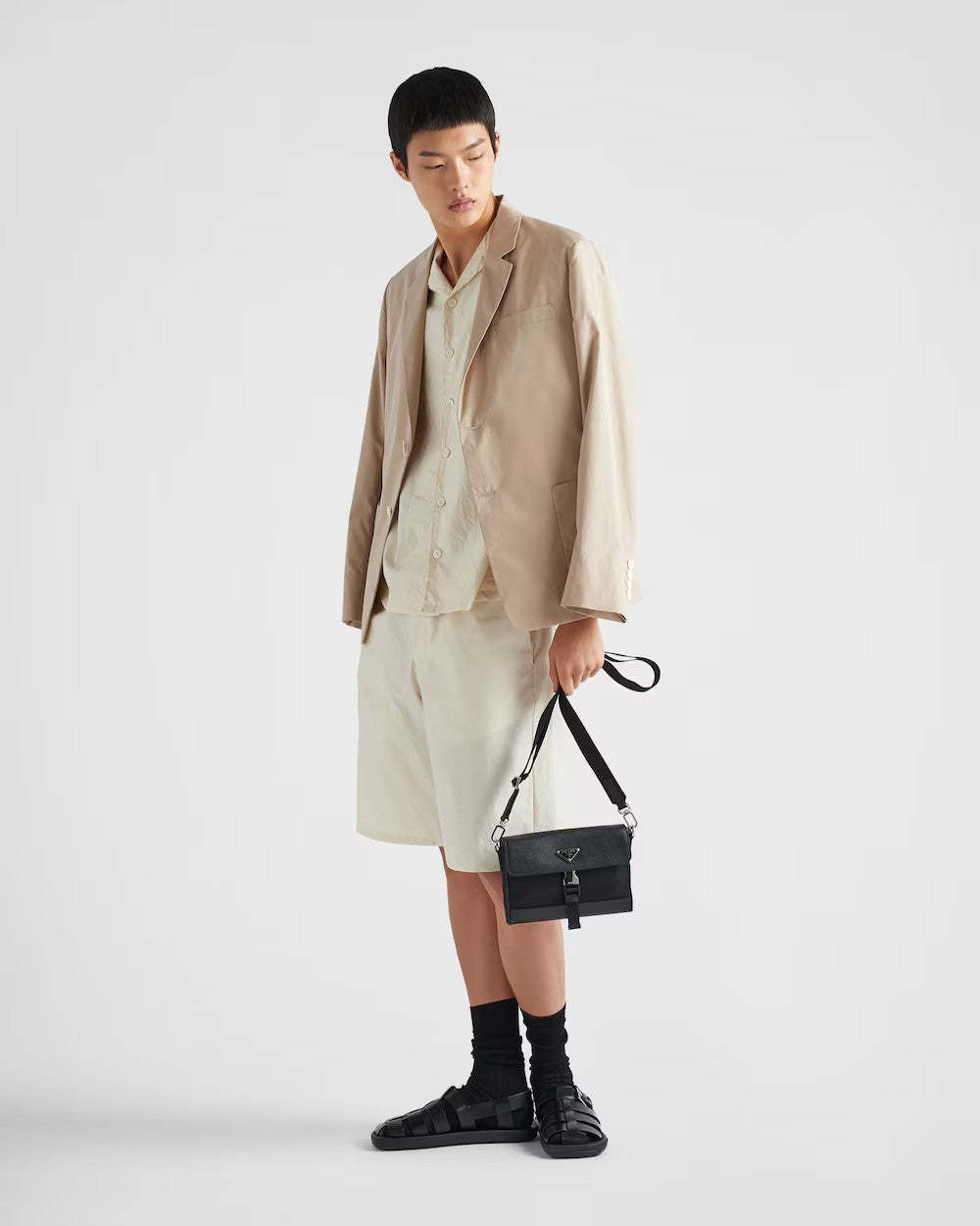 PRADA      リナイロンとサフィアーノのショルダーバッグ    PMRef:2VD053_2DMH_F0002_V_OOO-最安値に挑戦中!!!