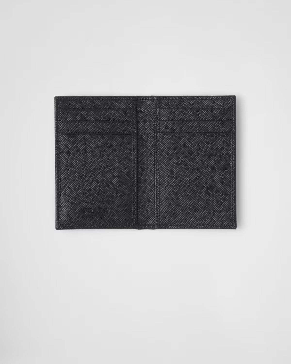 PRADA      サフィアーノトライアングル カードホルダー    PMRef:2MC101_QHH_F0002